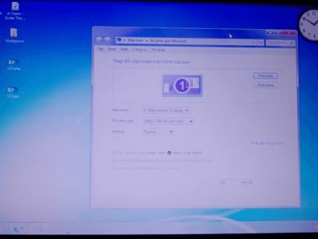 lam-sao-de-man-hinh-tro-lai-binh-thuong