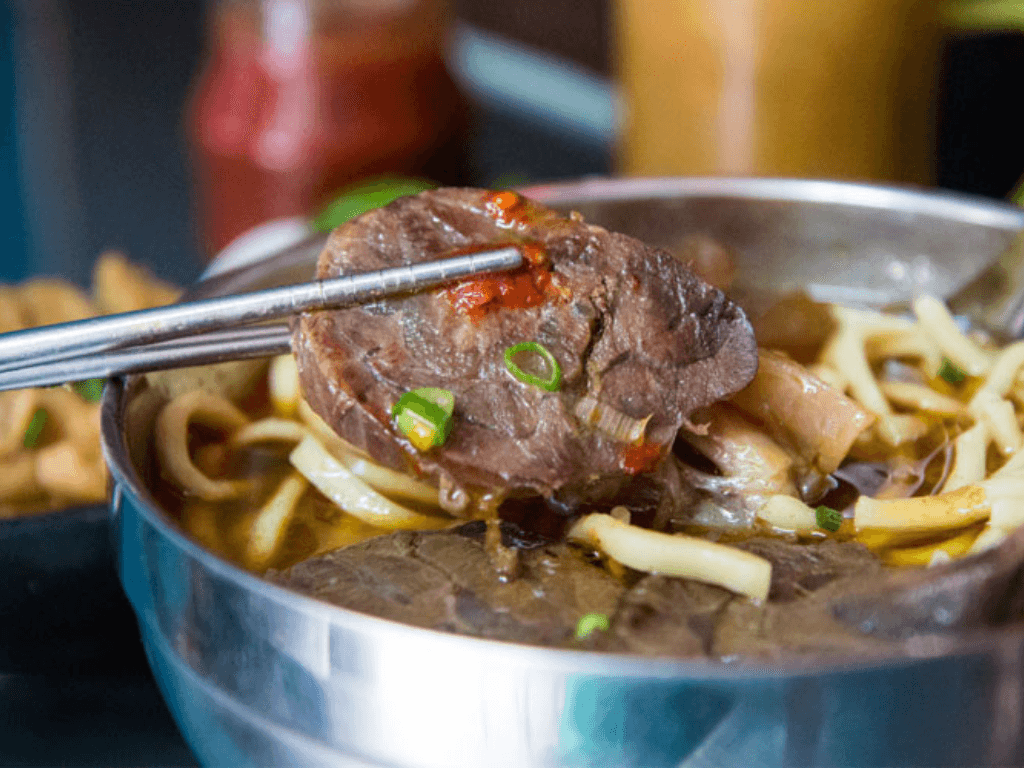 cach-nau-mi-bo-dai-loan-ngon