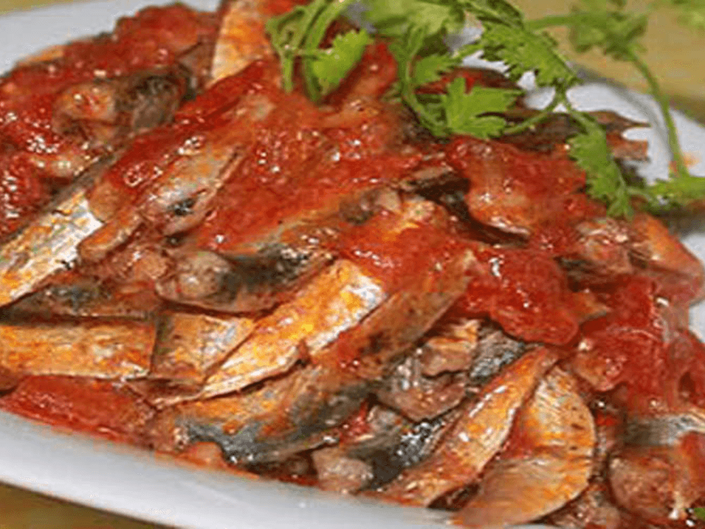 meo-nau-ca-trich-khong-bi-nat-ma-van-tham-vi