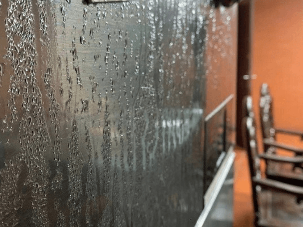 nha-nom-am-co-nen-bat-quat