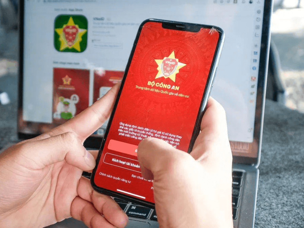 Dinh-danh-dien-tu-muc-2-la-gi