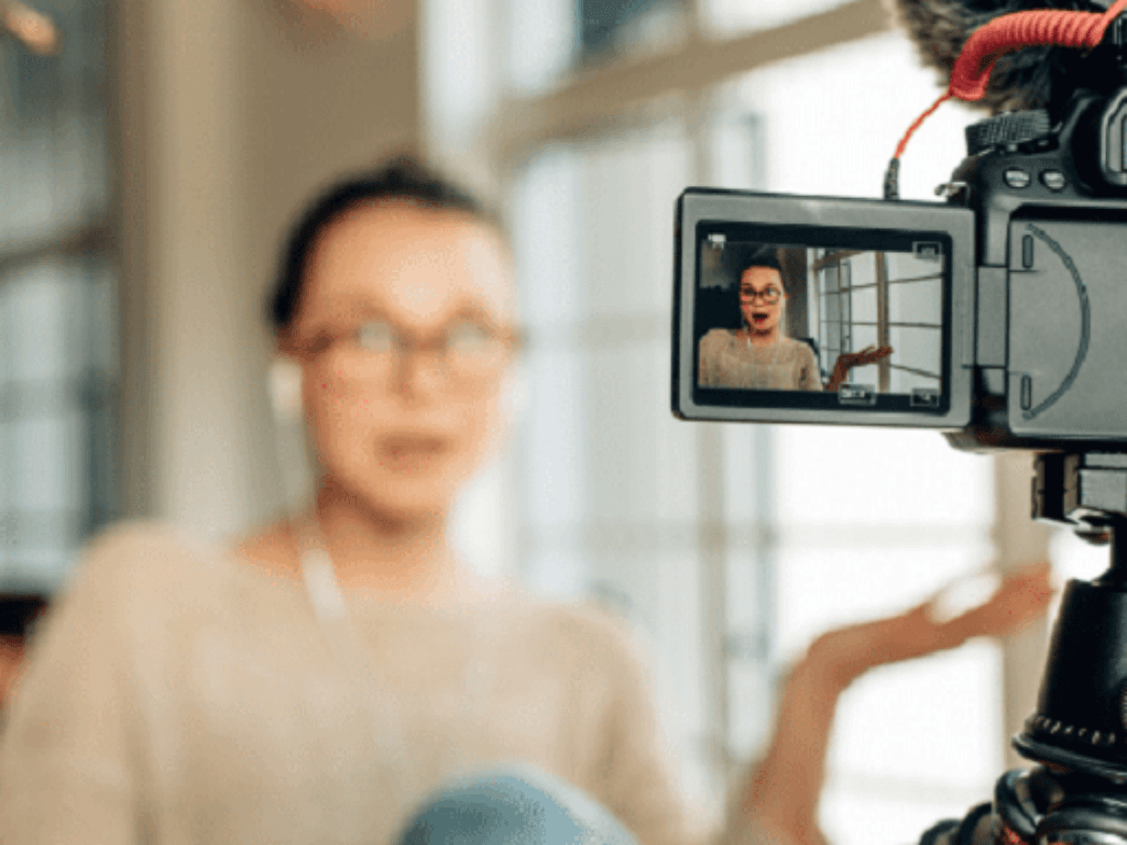 May-quay-lam-YouTube-tot-nhat-hien-nay