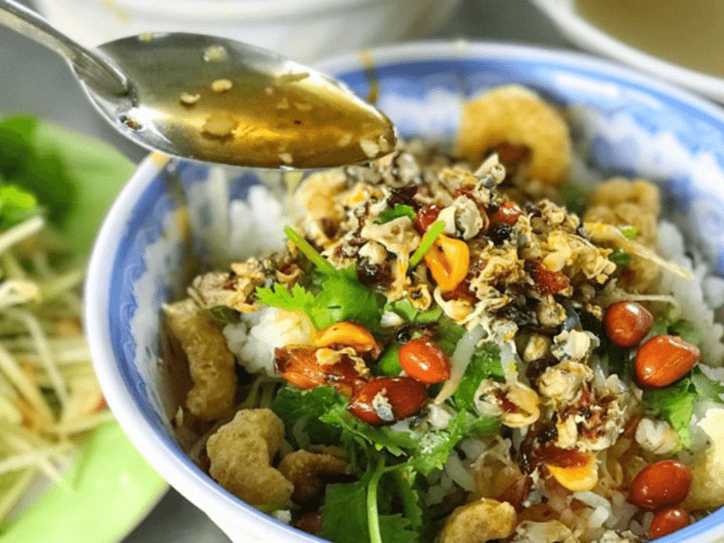 Cach-bien-tau-mon-an-de-hop-khau-vi-tung-vung