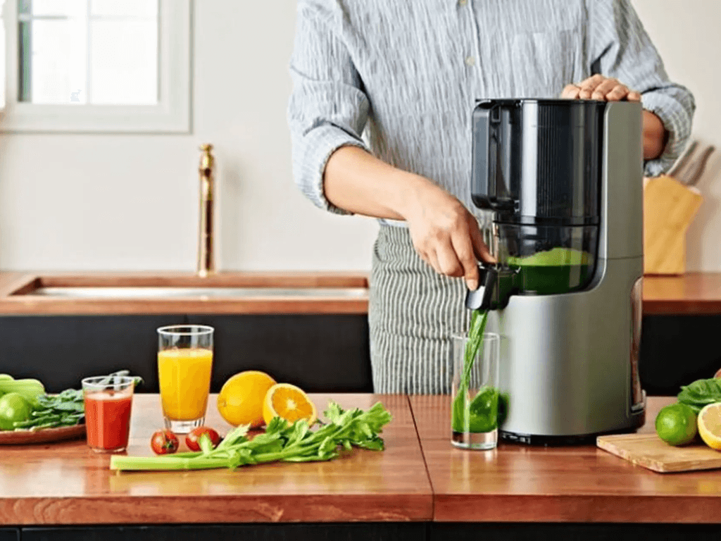 Cach-su-dung-may-ep-trai-cay-cham-cho-nguoi-moi