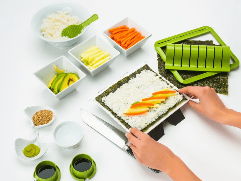 Chuan-bi-nguyen-lieu-va-dung-cu-lam-sushi