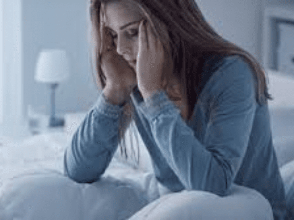 Phan-biet-buon-ngu-do-benh-ly-khac