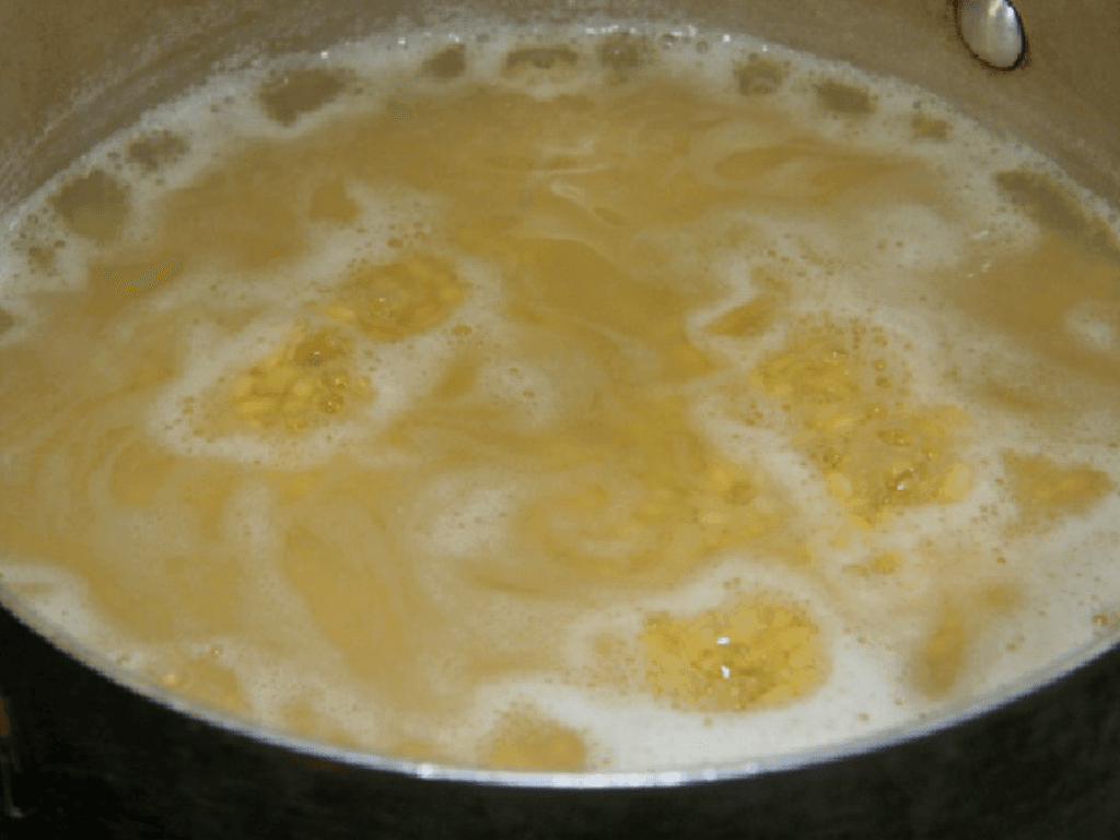 Cac-buoc-nau-che-khoai-so-dau-xanh-thom-beo