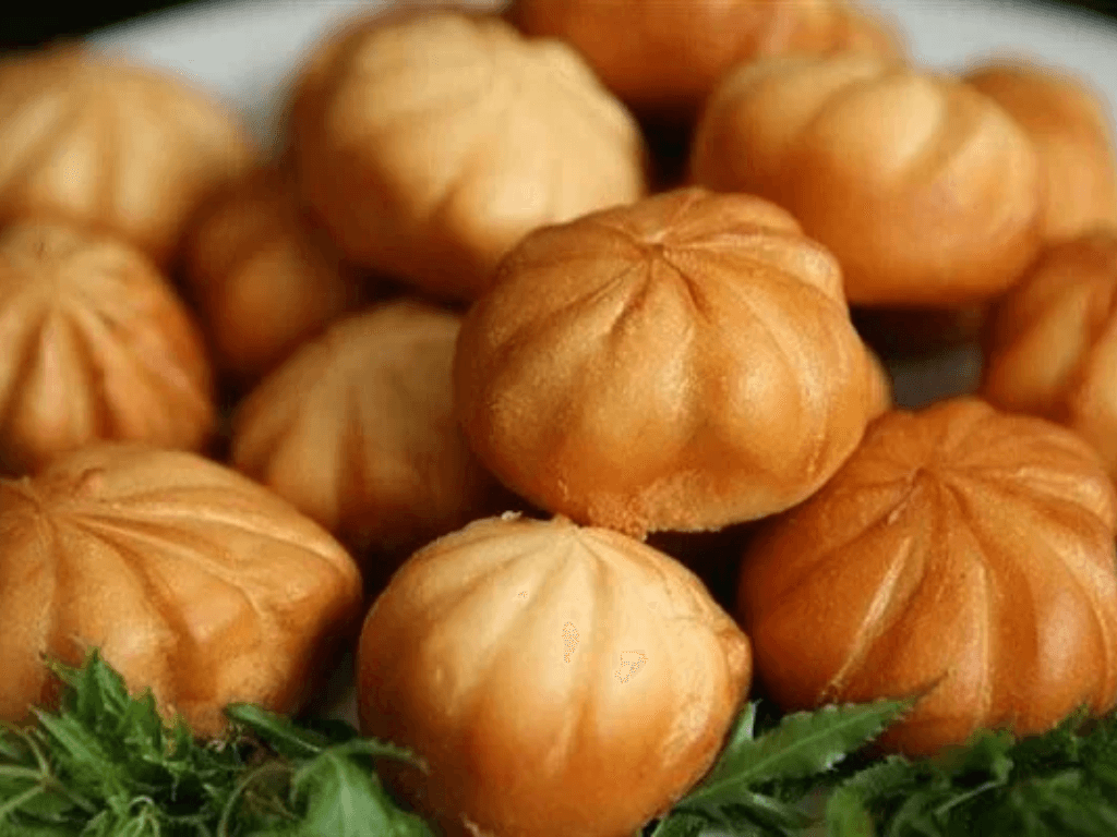 meo-chien-banh-bao-ngoai-gion-trong-mem