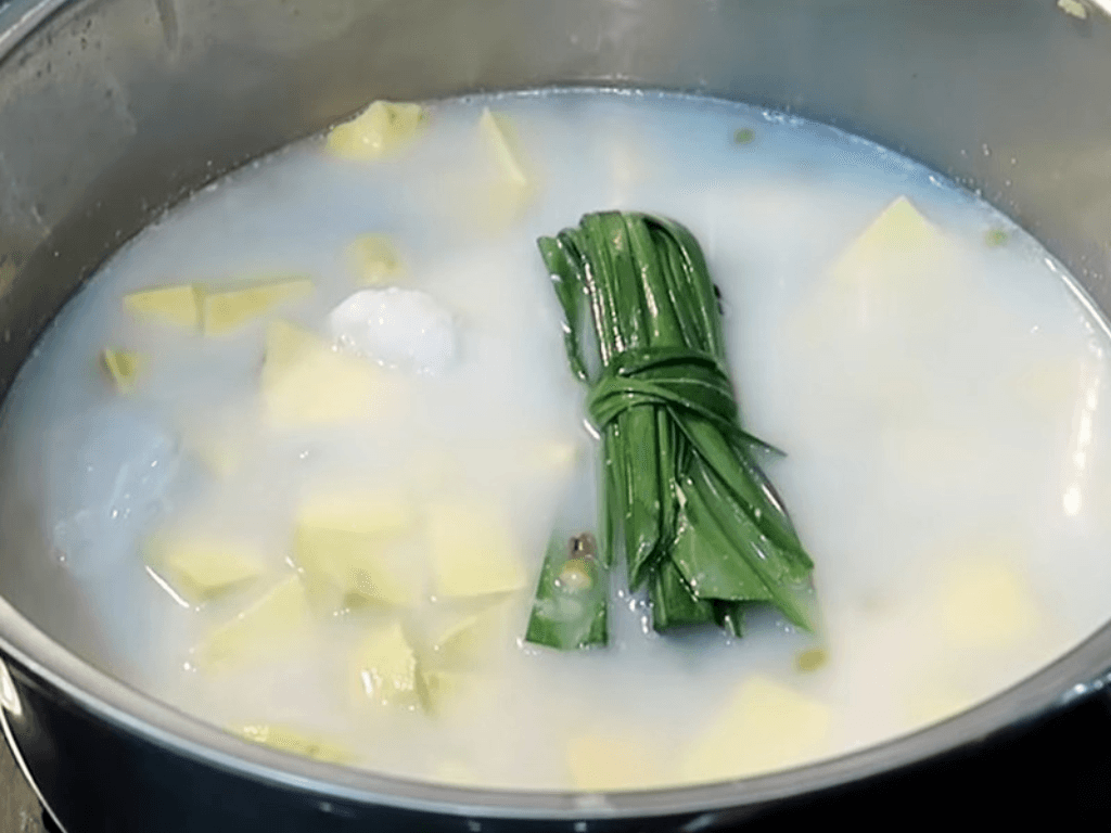 Meo-khuay-che-de-khong-bi-tach-nuoc