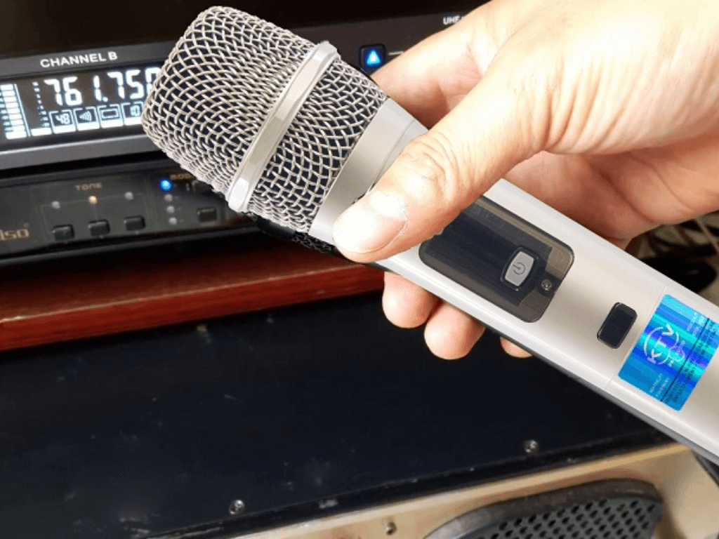 Vi-sao-amply-thuong-bi-hu-khi-hat-karaoke