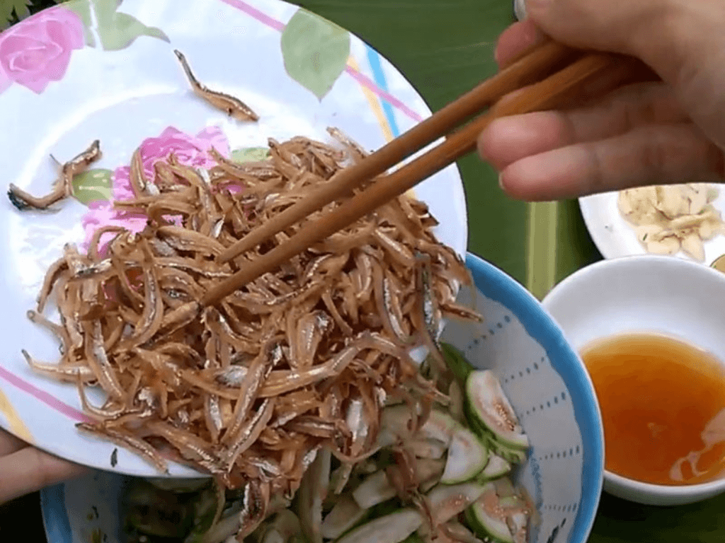 Cach-chon-ca-kho-ngon-de-nau-ca-dang