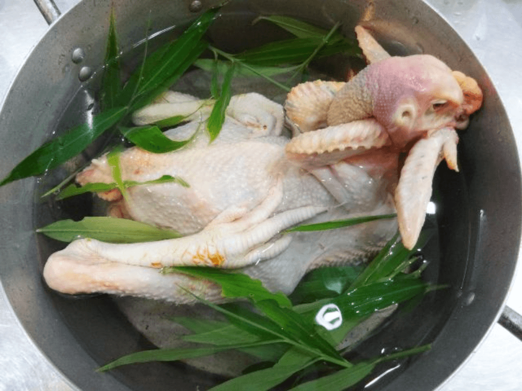 Cach-luoc-ga-cung-khong-bi-den-dau-da-vang-ong