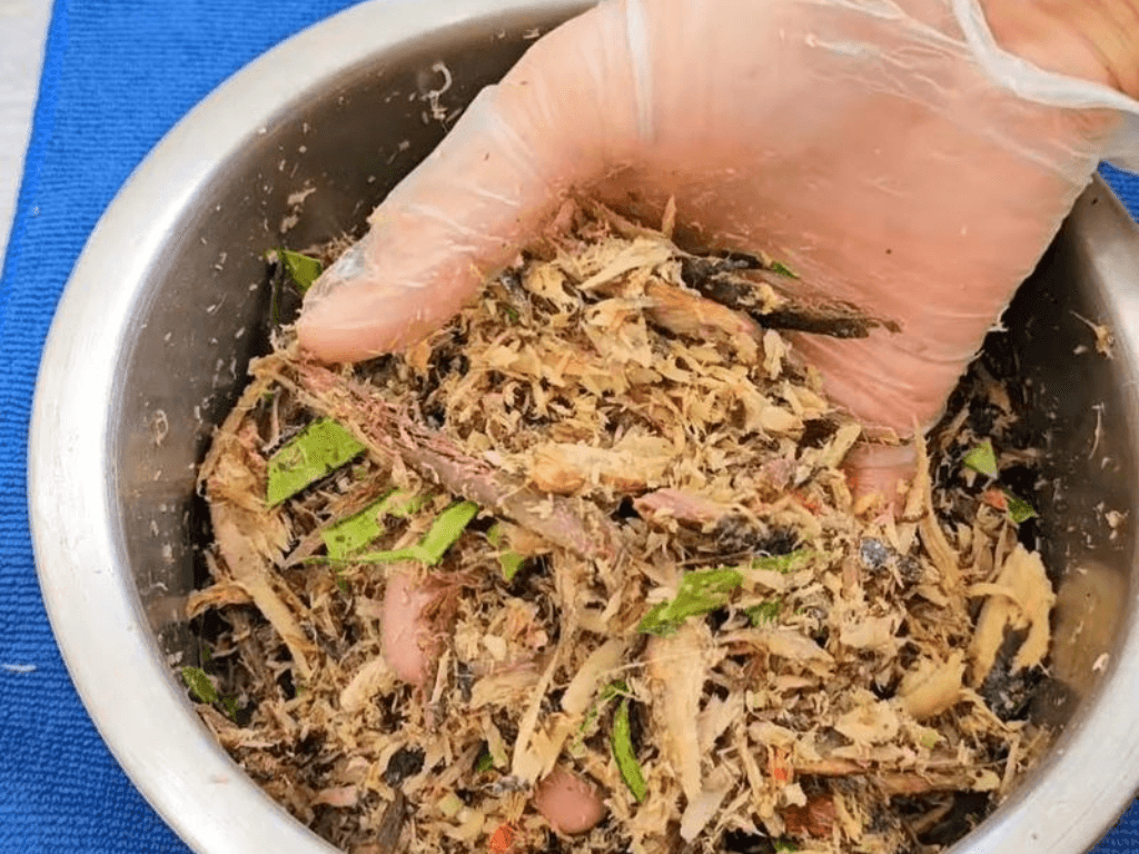 Dac-trung-cua-mon-ca-dang-nau-ca-kho