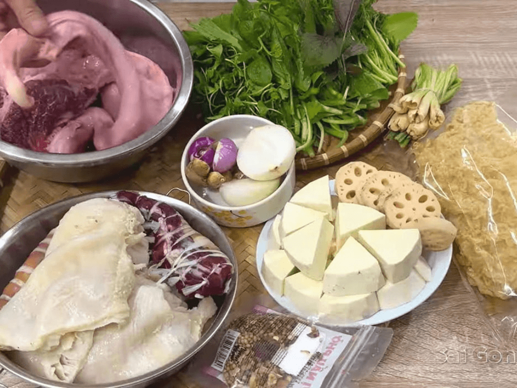 Chuan-bi-nguyen-lieu-nau-lau-bo-thap-cam