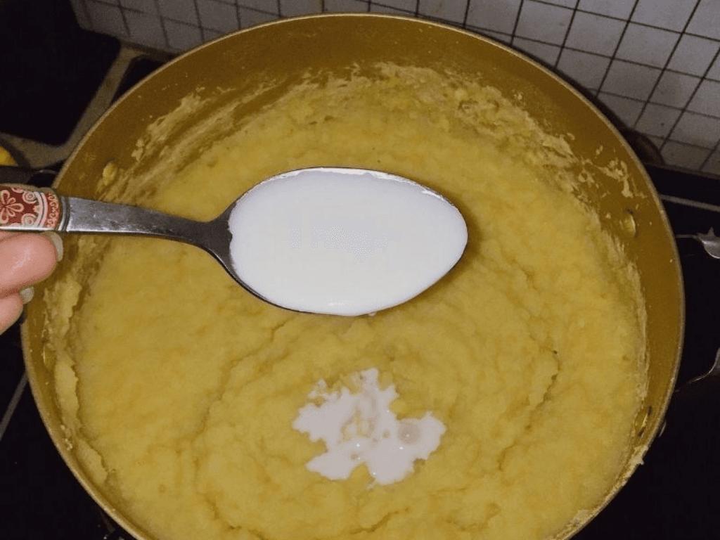 Meo-nau-che-kho-vang-ong-dep-mat
