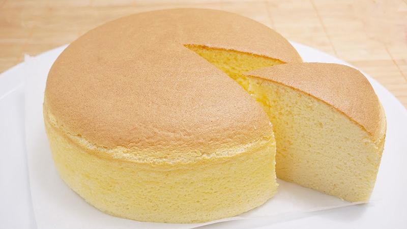 Cách làm bánh bông lan bằng nồi cơm điện “bồng bềnh”, “thơm nức” căn bếp!