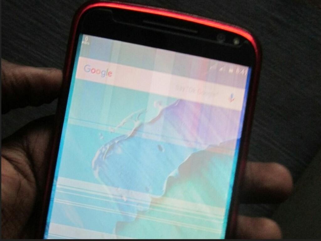 Màn hình điện thoại bị chập chờn do đâu và cách khắc phục hiệu quả