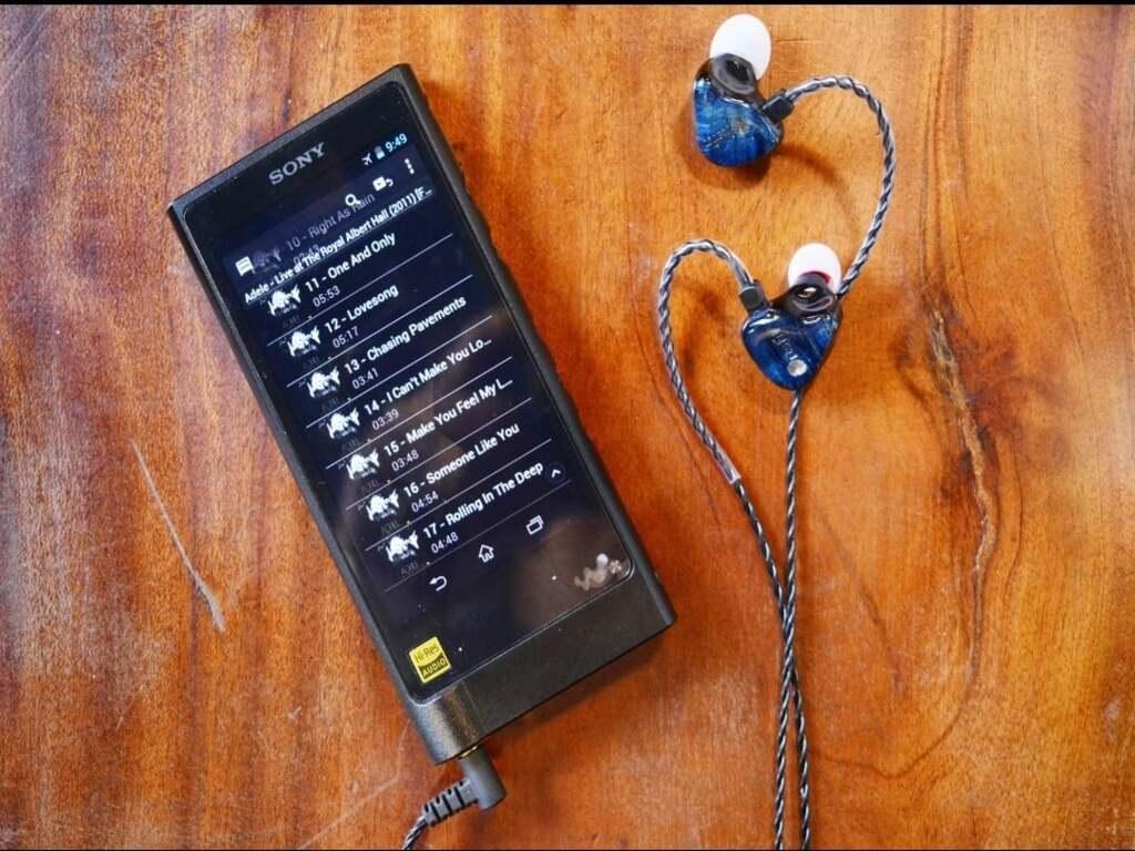 tai nghe in ear monitor là gì? Tại sao dân âm thanh lại "phát cuồng"
