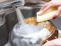 cách làm sạch nồi inox bị ố vàng