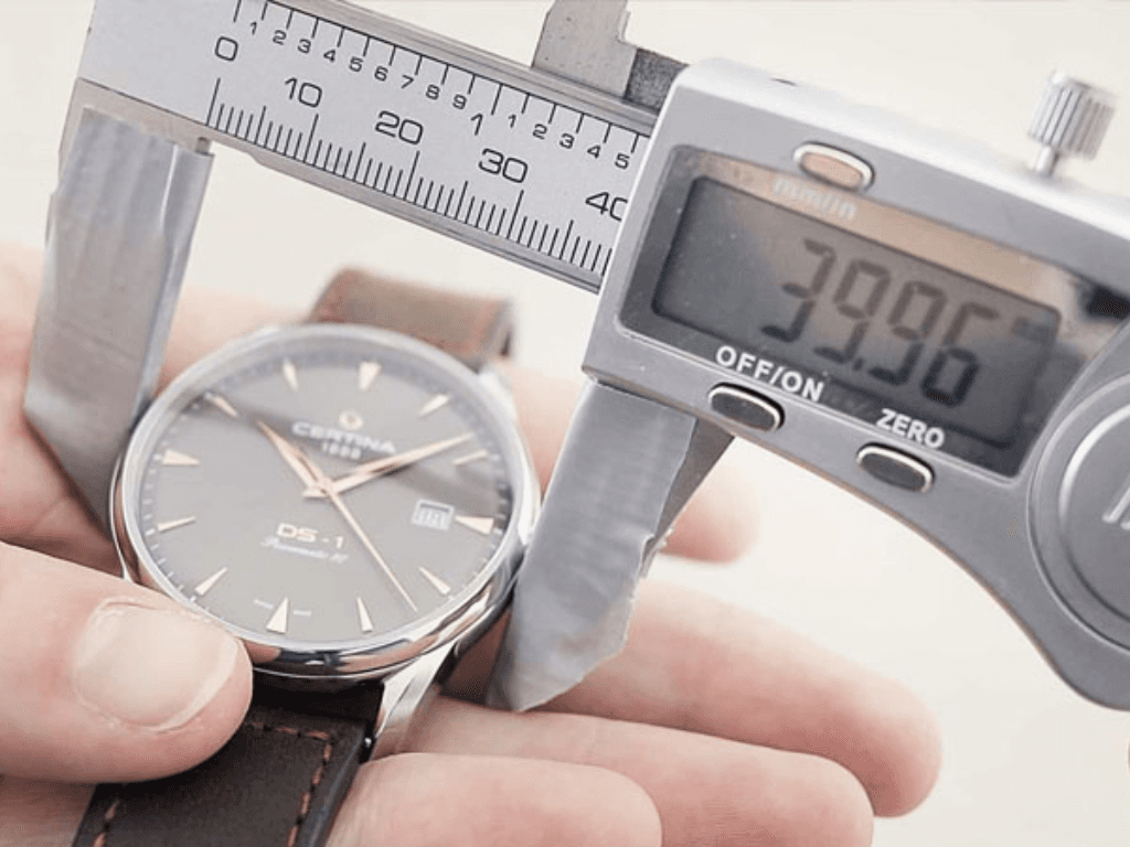 Cách chọn case đồng hồ “chuẩn bài” giúp cổ tay trông thon đẹp hơn