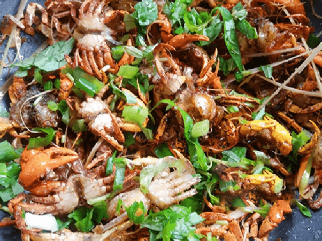 Cách làm cua rang muối “đúng điệu” để chiêu đãi cả nhà cuối tuần