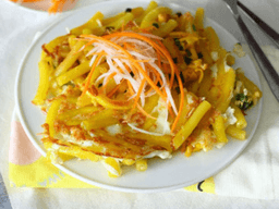 cách làm nui chiên trứng