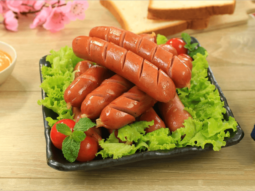 Cách làm xúc xích hun khói đậm vị, thơm dai “ăn một cây nhớ cả ngày”