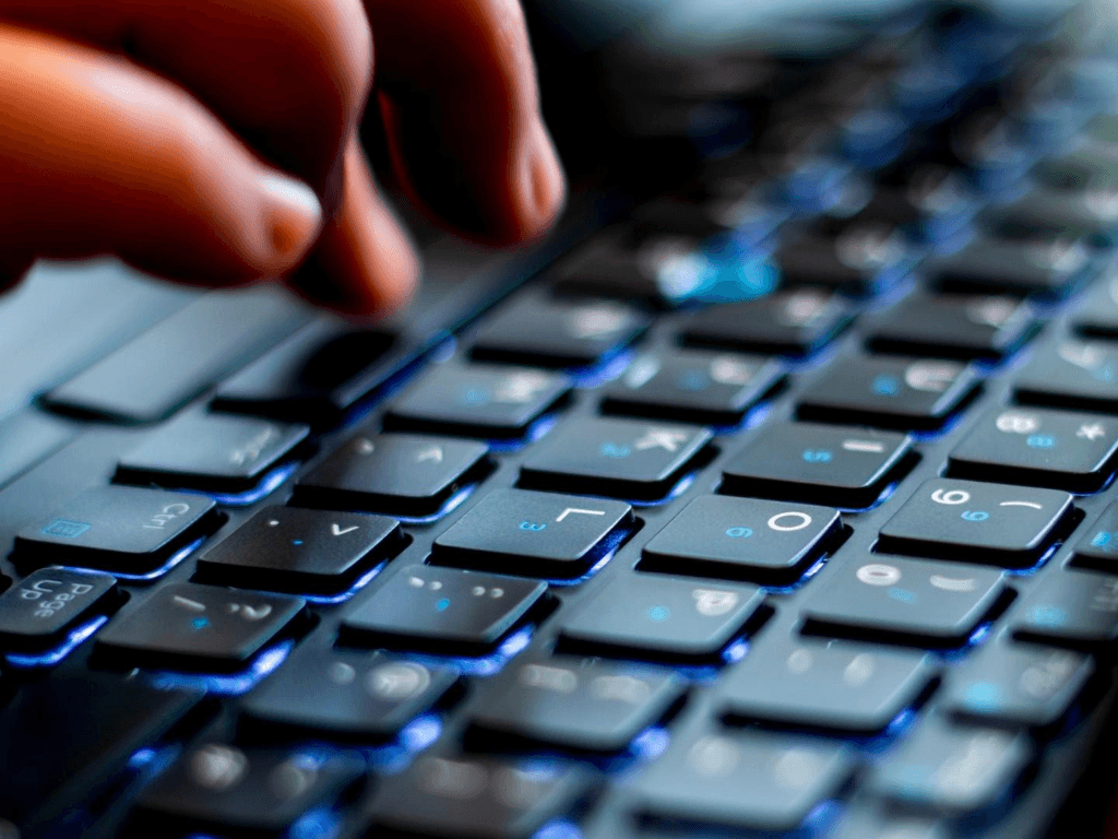 Cách mở khóa bàn phím laptop dành cho “dân gà công nghệ” vẫn làm được