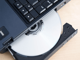 cách xem đĩa dvd trên laptop