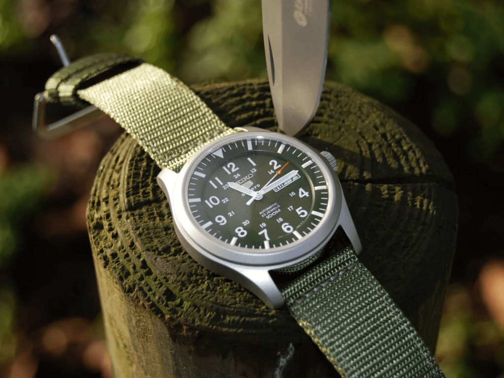 Đồng hồ quân đội chính hãng có đáng mua hay chỉ là chiêu trò “mác lính”