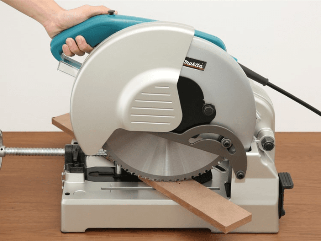 So sánh máy cắt nhôm 2 đầu và 1 đầu tưởng như nhau mà khác một trời một vực