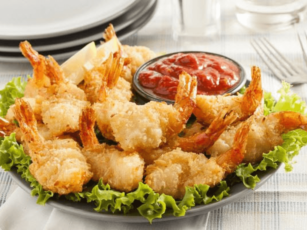 Cách làm tôm chiên giòn cả vỏ khiến bữa cơm thường thành "mâm tiệc thịnh soạn"