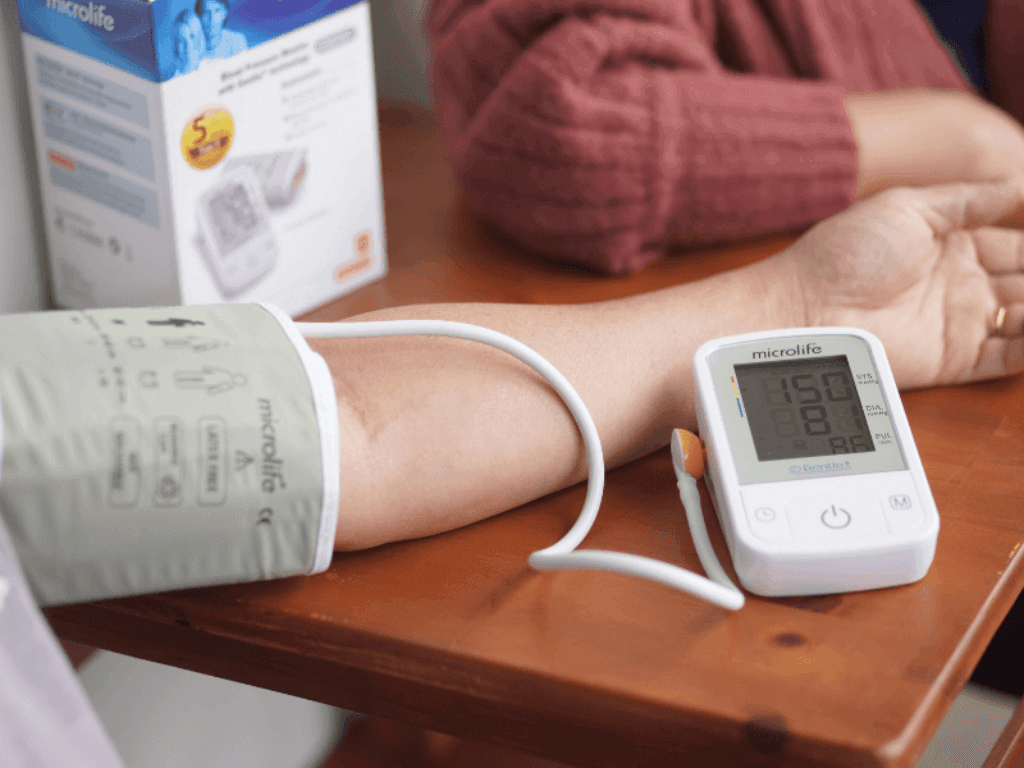 Các loại máy đo huyết áp và cách đọc kết quả không phải ai cũng biết