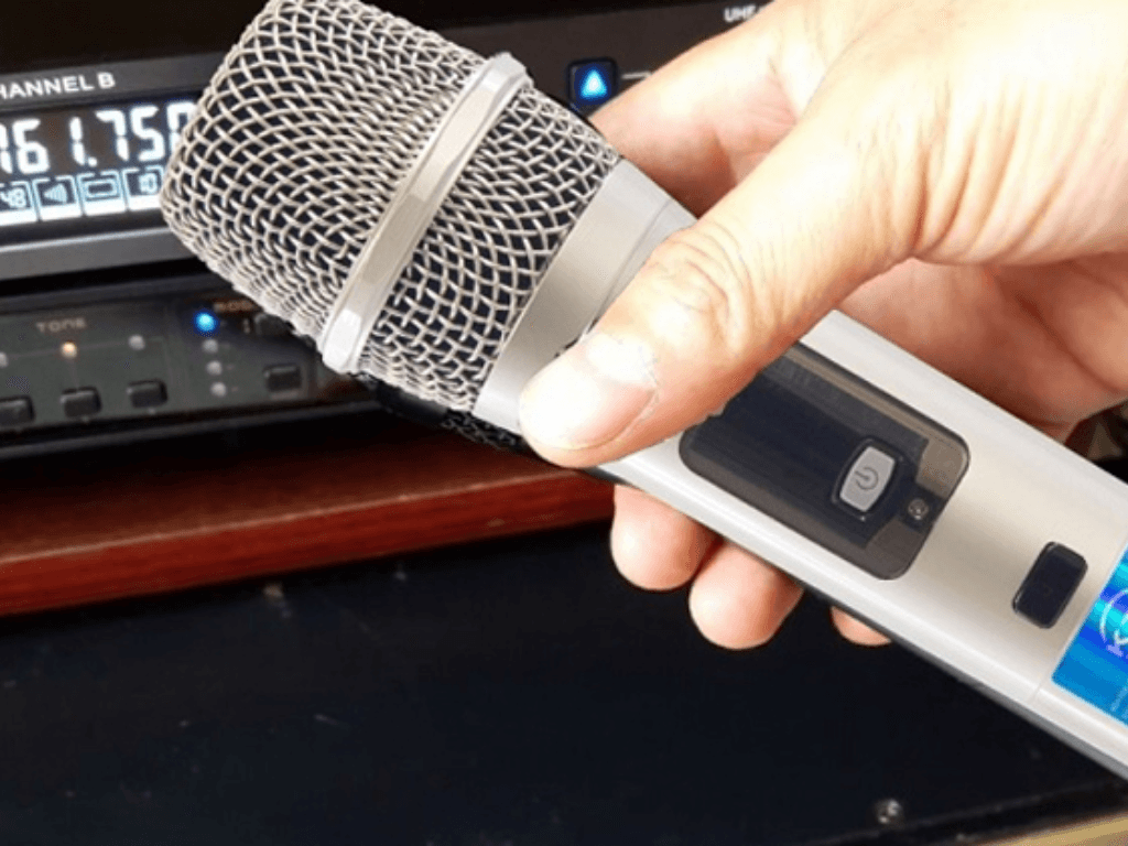 Effect trong âm thanh là gì mà khiến giọng hát mượt mà chỉ sau vài nút bấm