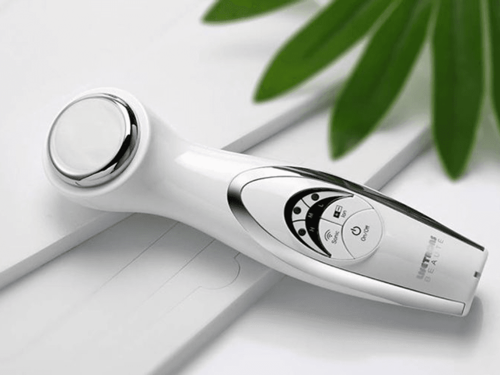 Máy massage Lifetrons có tốt không mà ai dùng cũng thấy “nghiện”