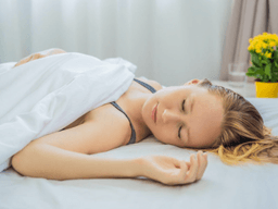 ngủ không gối có tốt không