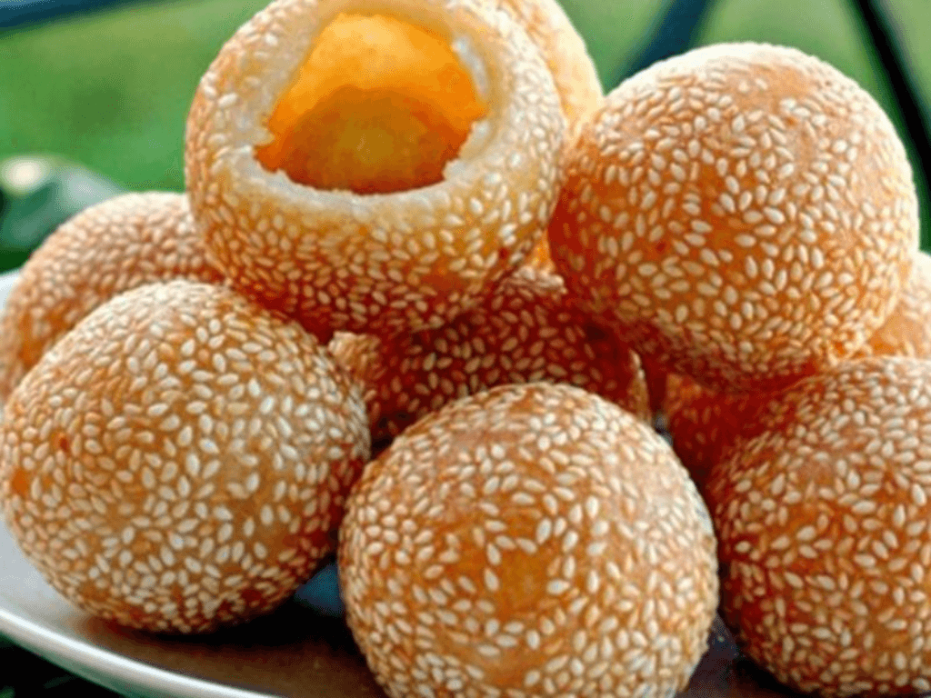 Cách làm bánh cam bằng bột nếp giòn rụm nhân ngọt tan như “quên lối về”