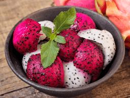 làm thanh long dầm sữa chua