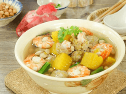 tôm nấu với bí đỏ được không