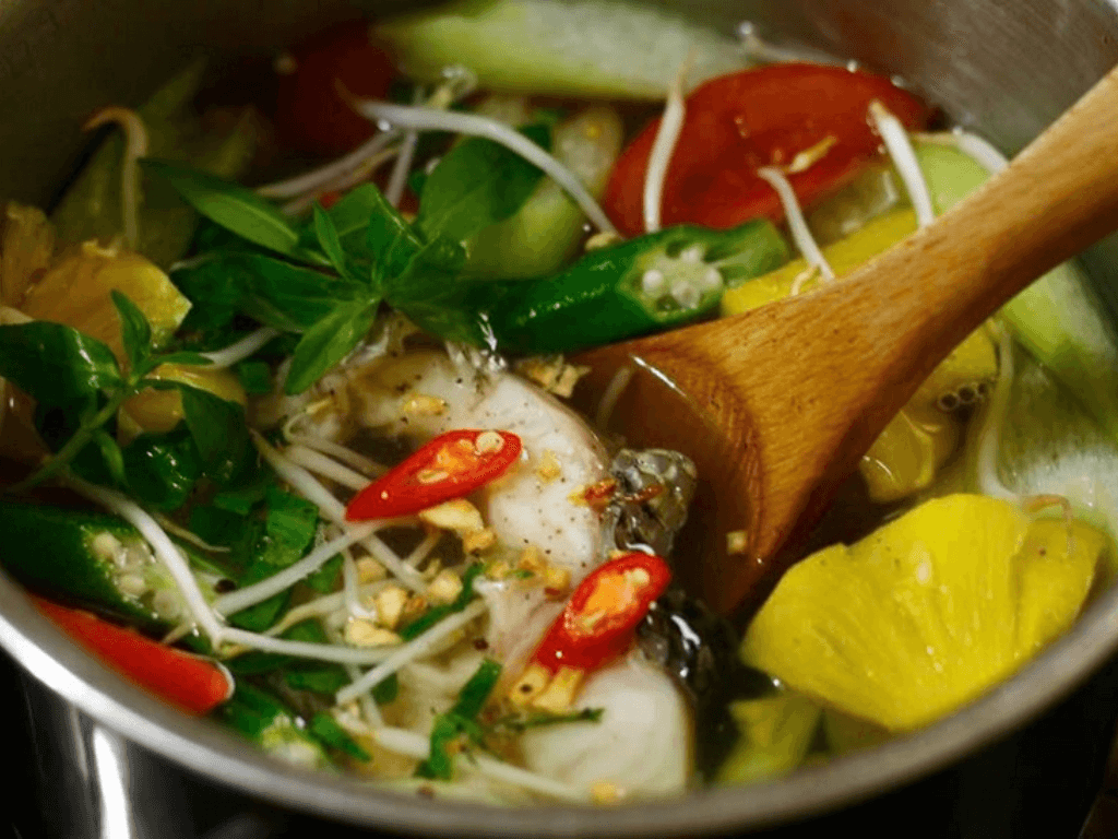 Cách nấu canh chua cá trê rau nhút ngon “rụng rời” ăn một lần là nhớ cả đời