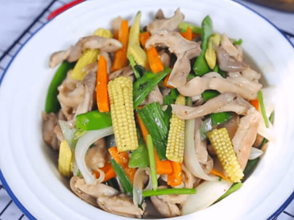Cách làm dạ dày xào thập cẩm đơn giản mà “bao ngon” bất kỳ ai cũng làm được