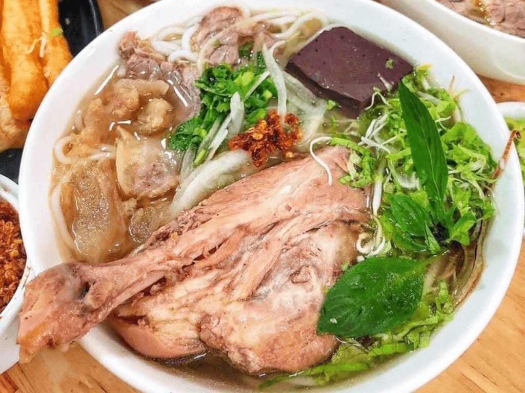 Cách làm bún chìa Buôn Ma Thuột thơm ngọt từ xương heo ngon “nức tiếng”