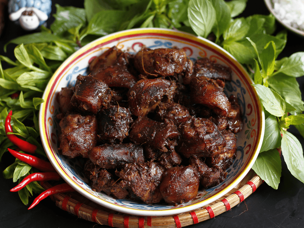 Cách nấu rượu mận thịt chó lạ miệng món ăn khiến bàn nhậu “bùng nổ”