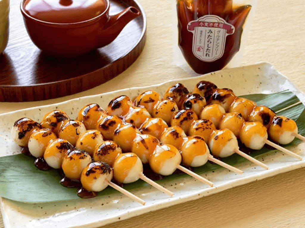 Cách làm bánh gạo nướng kết hợp sốt đặc biệt tạo ra hương vị “gây nghiện”