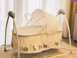 có nên mua nôi cho trẻ sơ sinh