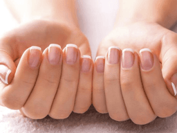 cách dưỡng móng tay dài và cứng