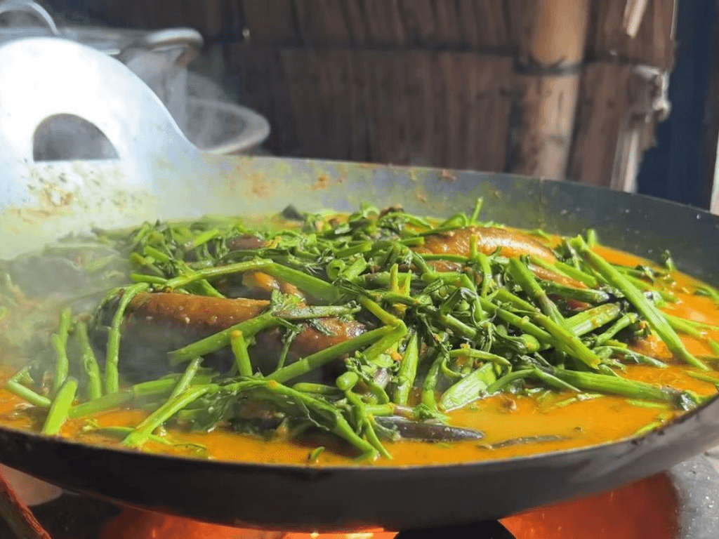 Cách nấu lươn um rau ngổ cho bữa cơm gia đình thêm phần “đỉnh của đỉnh”