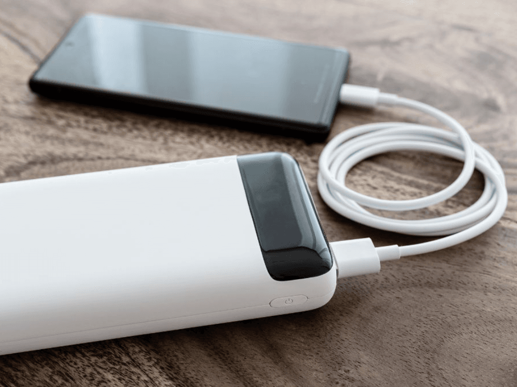 Sạc dự phòng 20000mAh sạc được bao nhiêu lần? Phơi bày “chiêu trò” quảng cáo