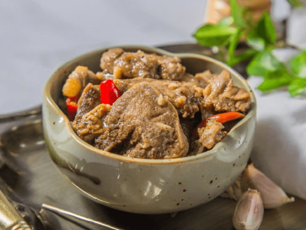 Cách làm lưỡi heo khìa nước dừa biến bữa cơm thường nhật thành “bữa tiệc”