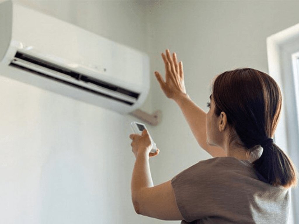 Điều hòa Gree báo lỗi E9? Bí kíp xử lý “cứu nguy” trong những ngày nóng bức